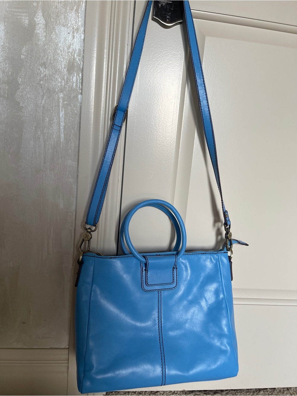 HOBO Sheila Medium Sky Blue Leather Convertible Shoulder Bag